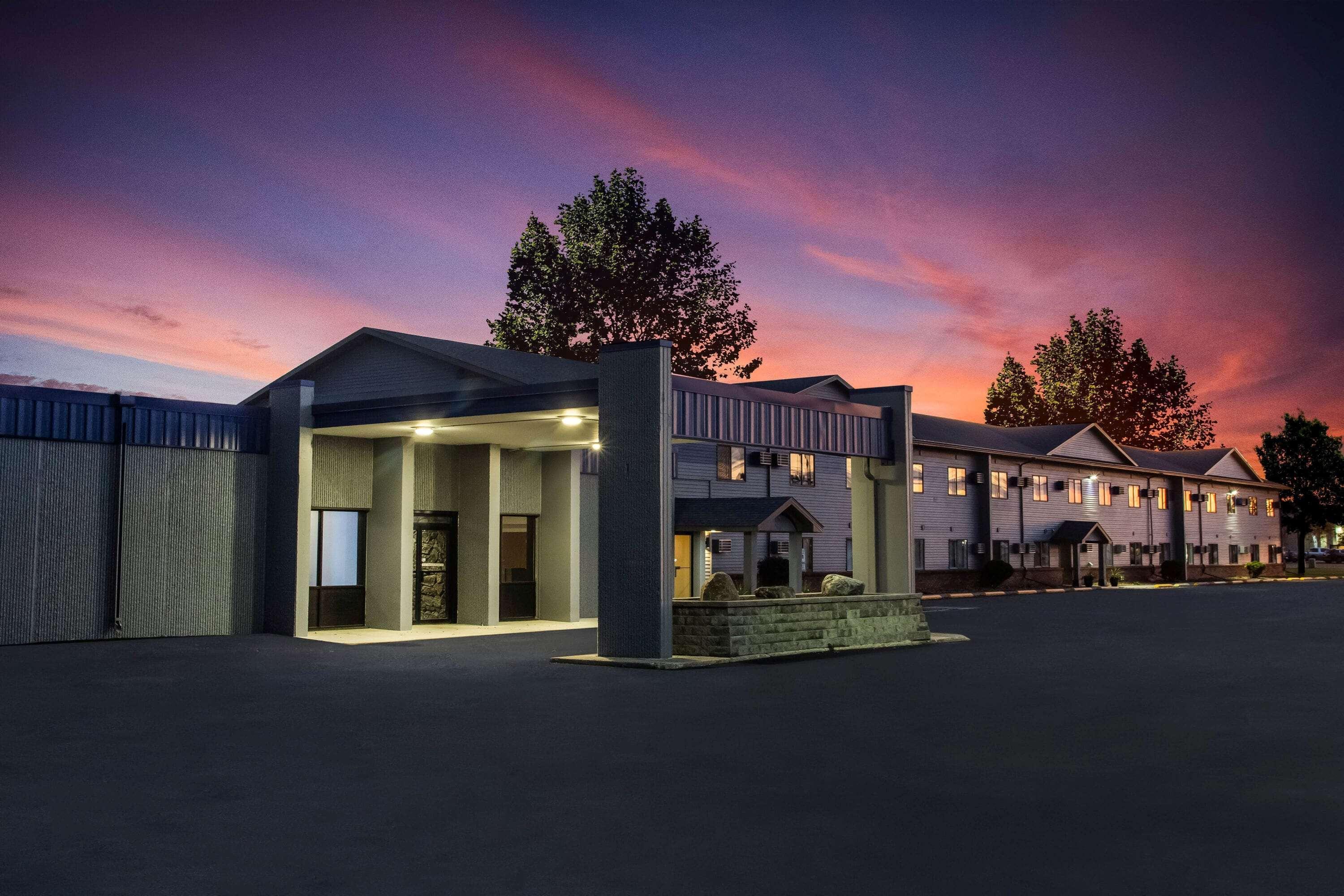 Travelodge By Wyndham Wahpeton Eksteriør billede